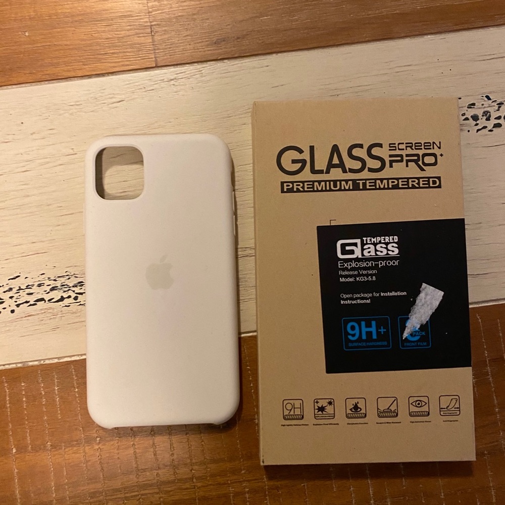 iPhone 11 apple case with glass screen protector